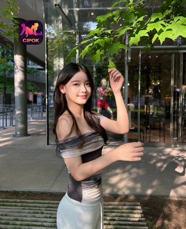 Clara Fitriyani Menikmati Cipok Live