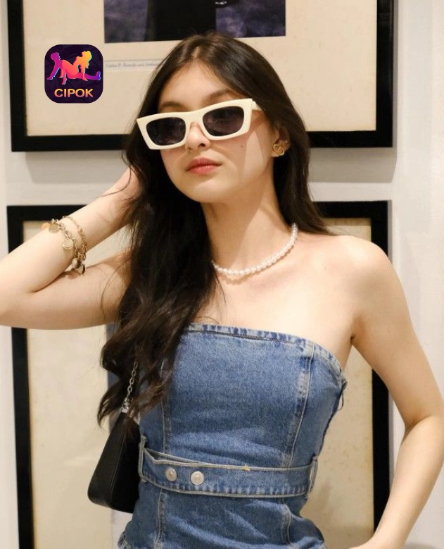 Read more about the article Dwi Nugraha Cipok Aplikasi Live Streaming